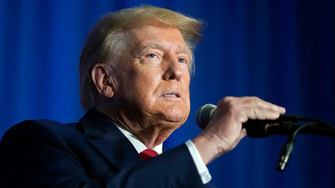 Дональд Трамп подал в суд на Э. Джин Кэрролл за клевету