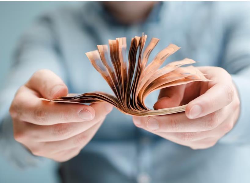 Хочешь потерять друга – дай ему денег в долг