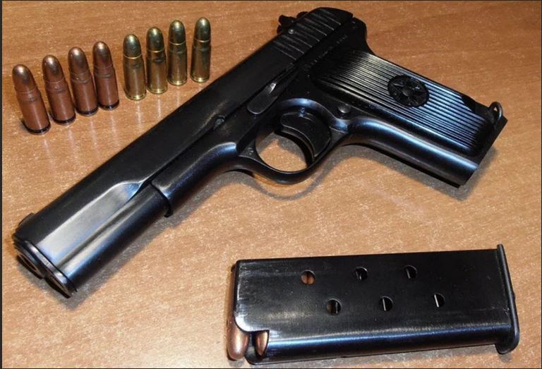 Тульский Токарев: искусство привлекать внимание бандитов и вызывать неприязнь среди сотрудников правоохранительных органов.