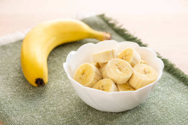 Существуют продукты питания, в которых женщины нуждаются больше чем мужчины. Топ-8 продуктов для женского организма.