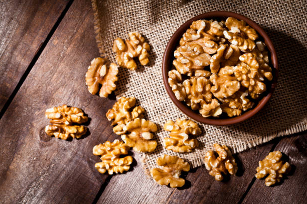 Существуют продукты питания, в которых женщины нуждаются больше чем мужчины. Топ-8 продуктов для женского организма.