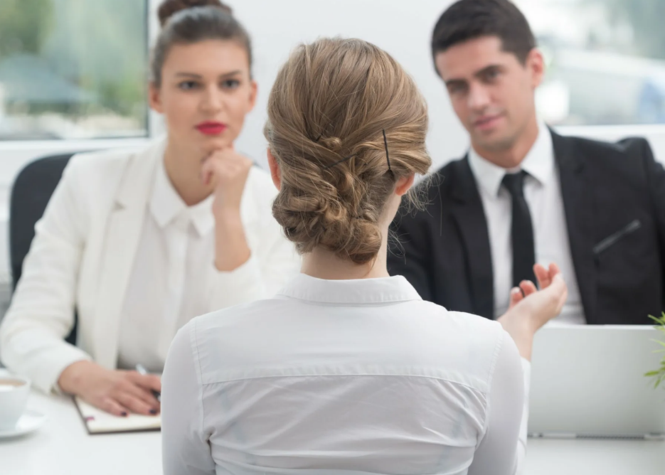 Формирование первого впечатления: значимость и механизмы процесса