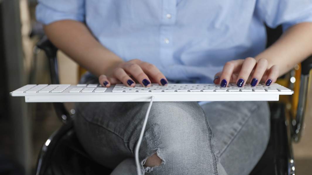 Злые языки в соцсетях: агрессия в отношении российских подростков. Как защитить ребенка от агрессии в сети?