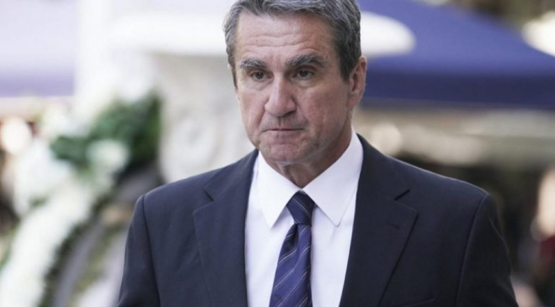 Многолетний депутат ПАСОК, экс-министр выходит из партии? ссылается на «политические причины»