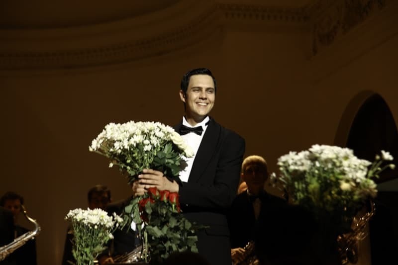 Любовь и искусство: содержание серий и финал сериала «Магомаев»