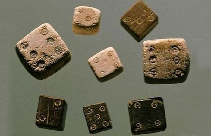 История древних игральных костей