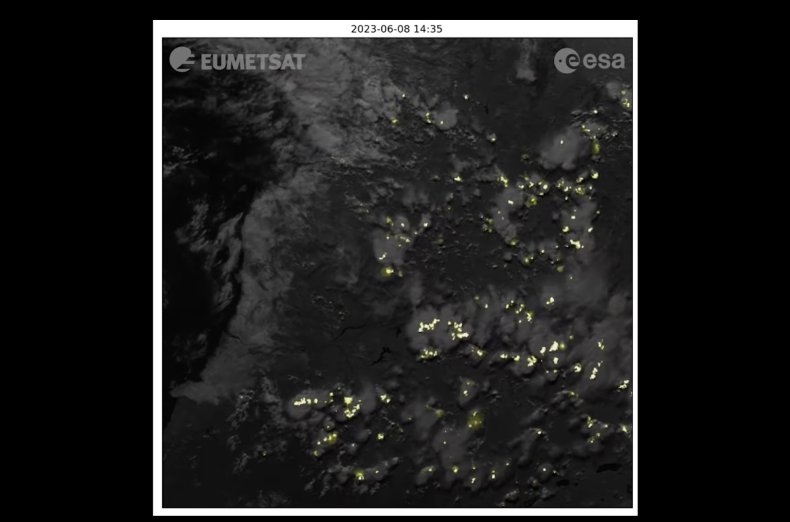 Невероятные космические кадры показывают самую активную область молний в мире.