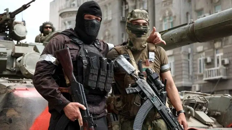 Может ли в России возникнуть новый "Мятеж"? ЧВК Вагнер вскоре могут вернуться на СВО к концу лета.