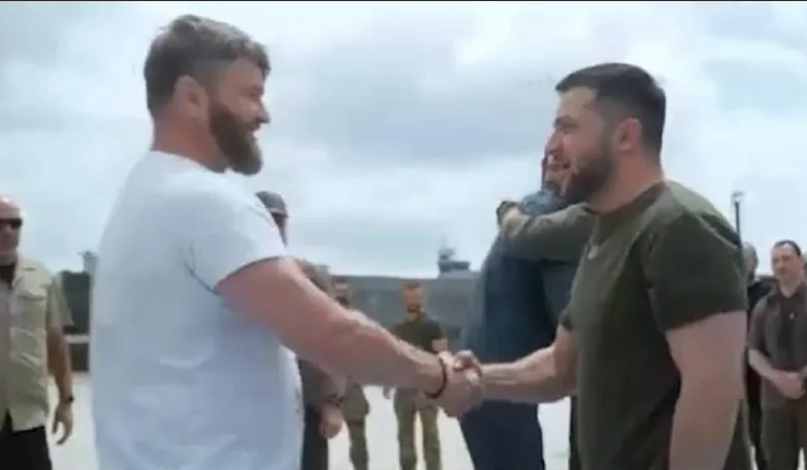 Главари "Азова" вернулись на Украину и что это означает