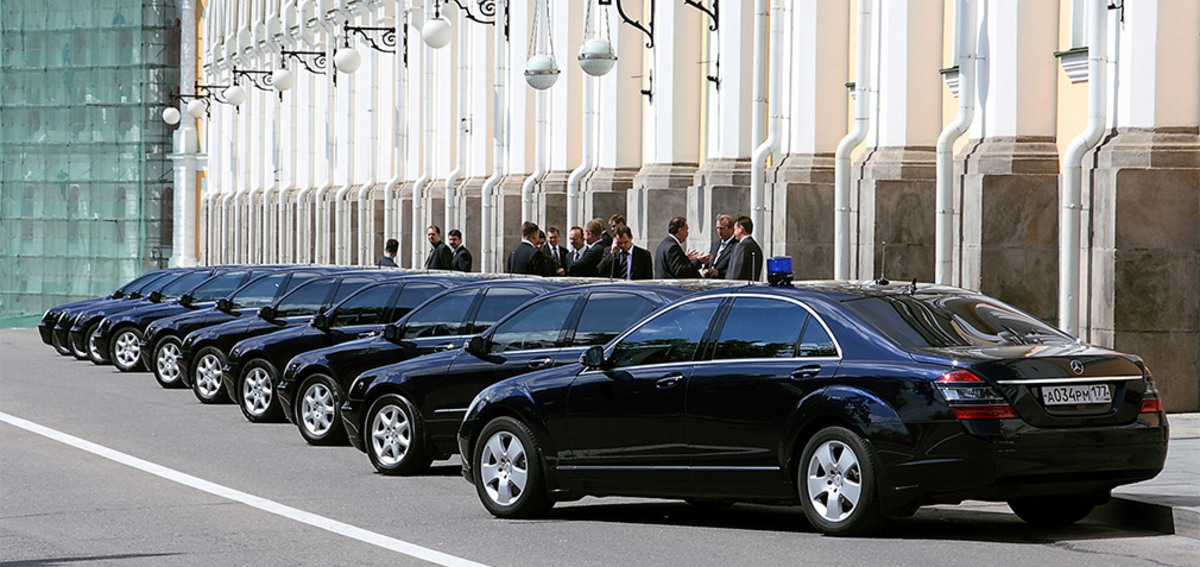 Чиновников на отечественный автопром.