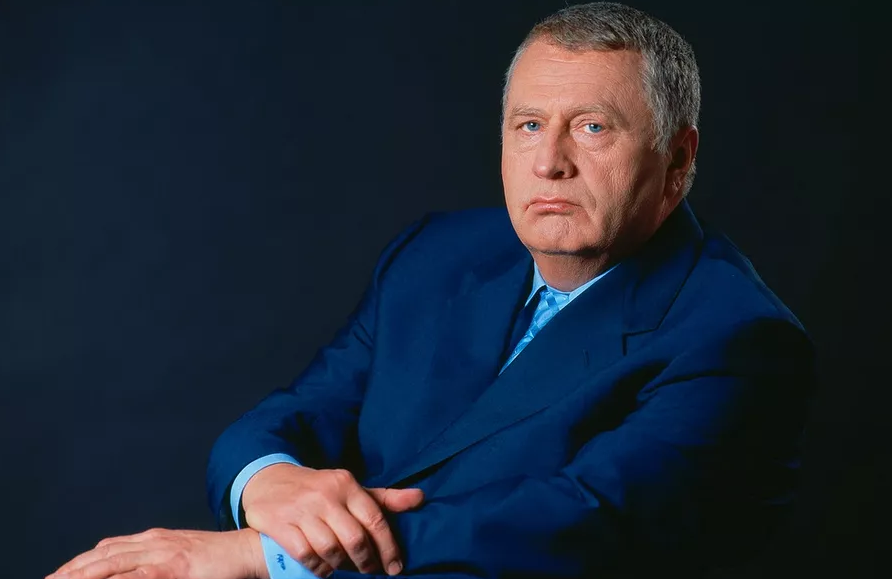 С танками и пушками или без танков и пушек. Владимир Жириновский о противостоянии России с США и Европой.