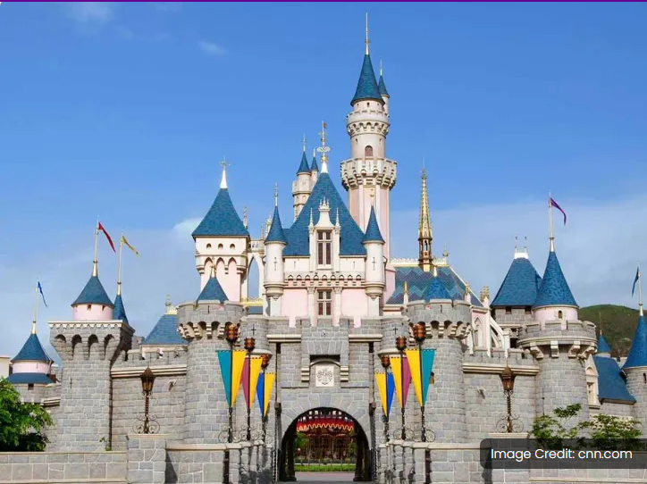 6 интересных фактов, связанных с новым замком гонконгского Диснейленда