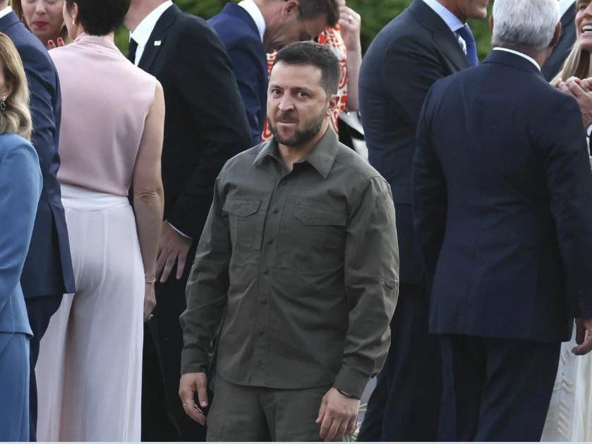 СМИ: США в ярости из-за слов Зеленского о решении НАТО