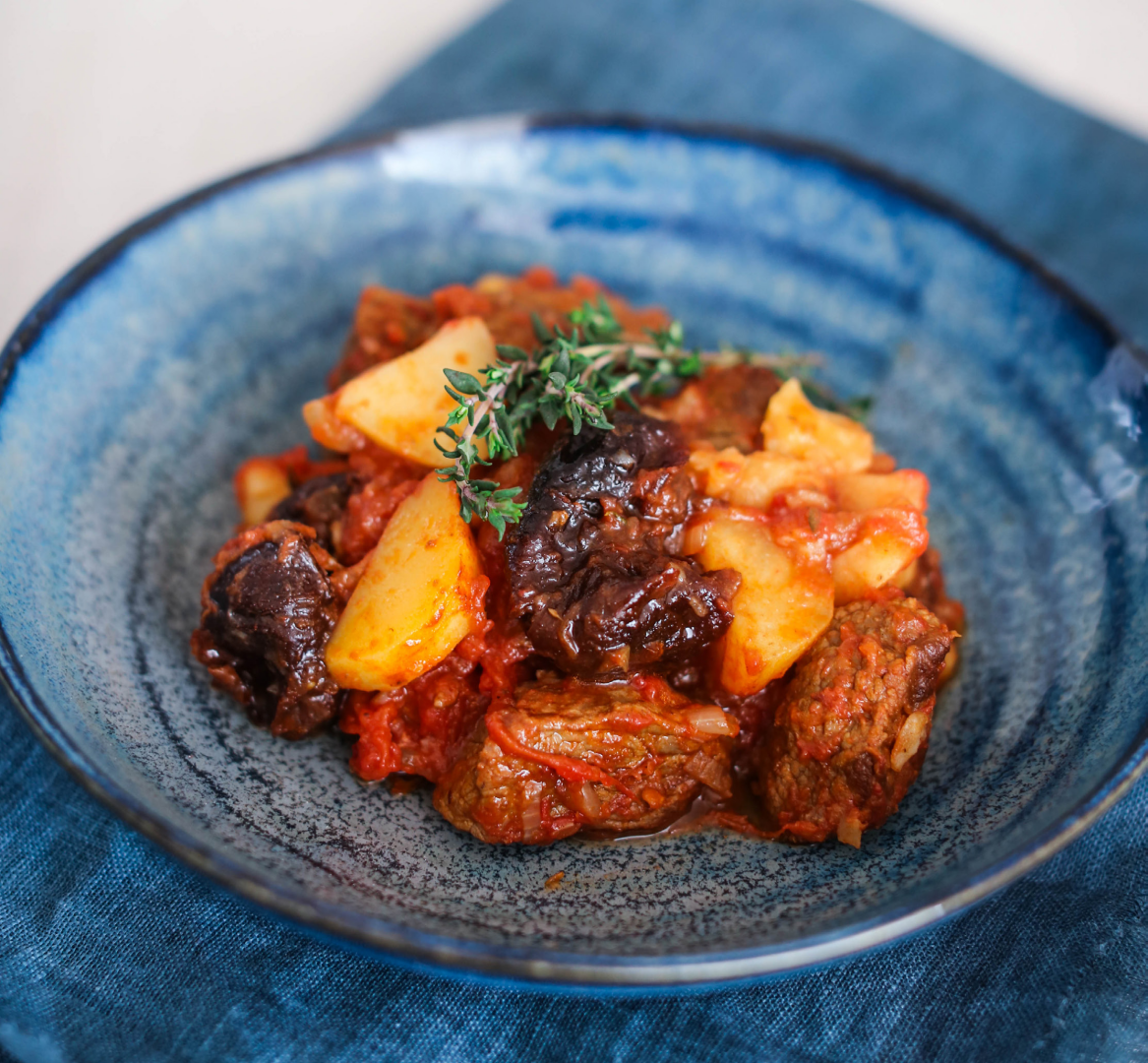 Мясо с черносливом.