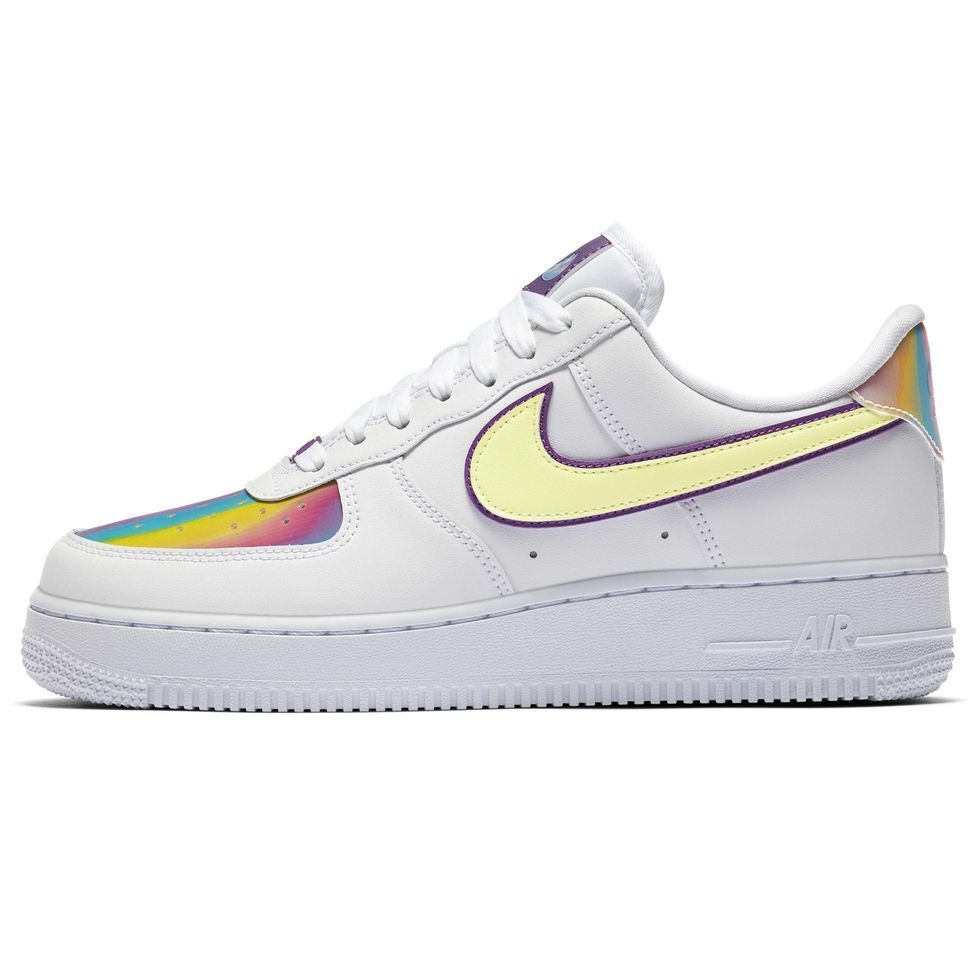 Кроссовки Air Force 1 быстро распродаются — вот самые крутые пары, которые вы можете приобрести прямо сейчас.