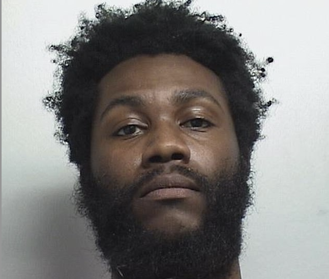 Кадры, запечатлевшие реакцию полиции на смертельный выстрел пациента в хирурга в клинике штата Теннесси