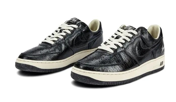 Хироши Фудзивара выставил на аукцион редкие кроссовки из личной коллекции👟