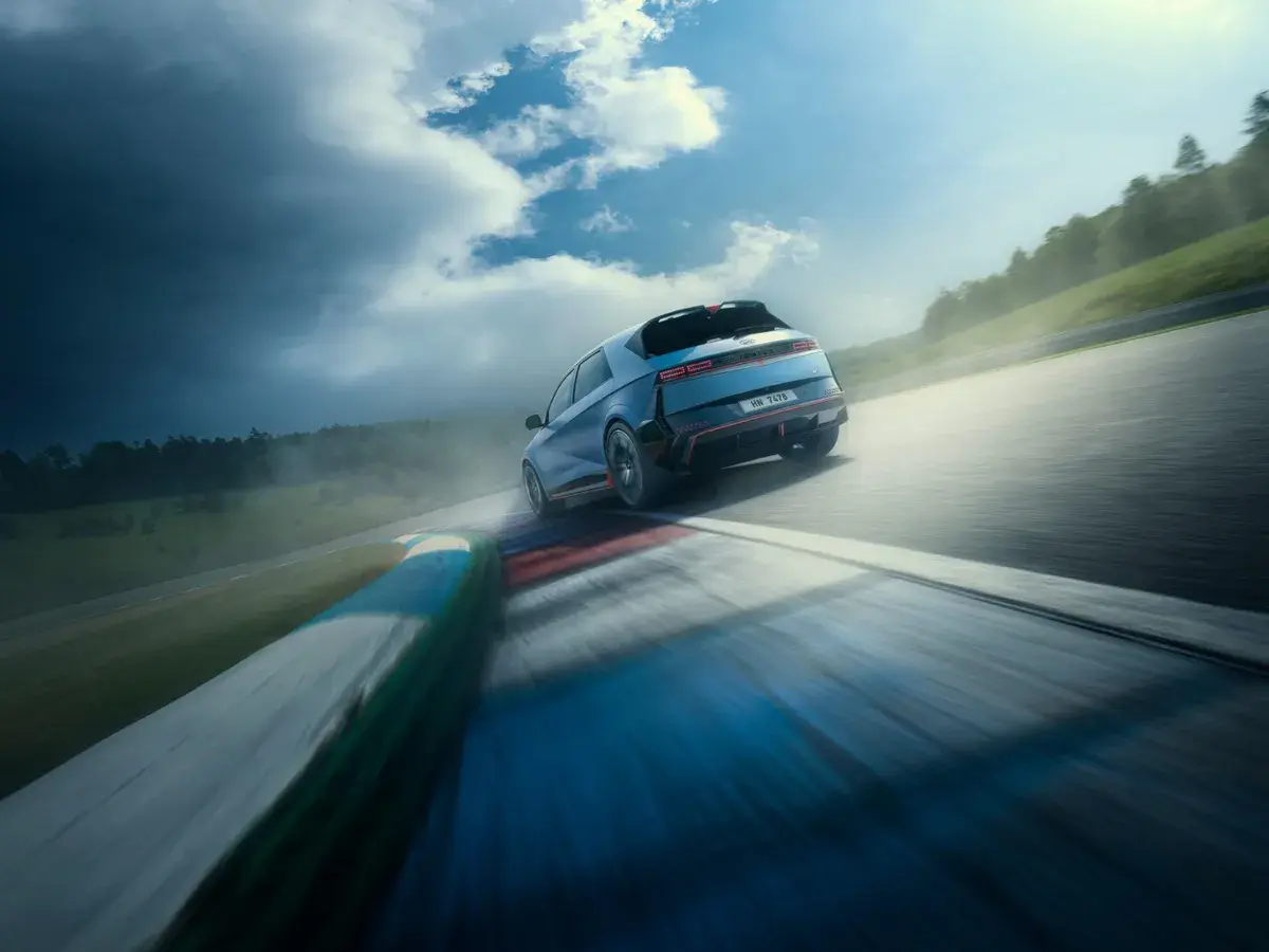 Hyundai Ioniq 5 N представляет высокопроизводительный электромобиль с 641 л.с. и режимом N Drift