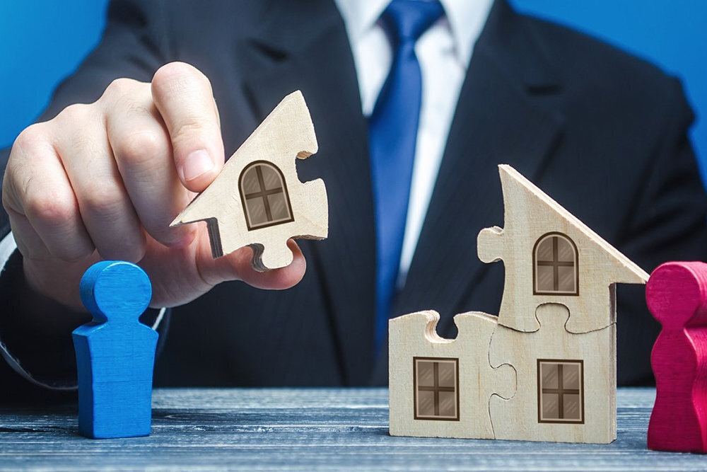 Нужно ли обращаться к нотариусу для дарения доли квартиры