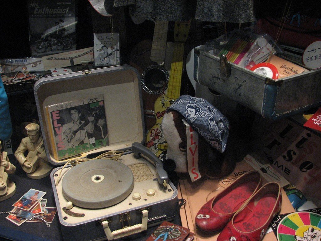 Дом Элвиса Пресли: легендарное пристанище короля рок-н-ролла