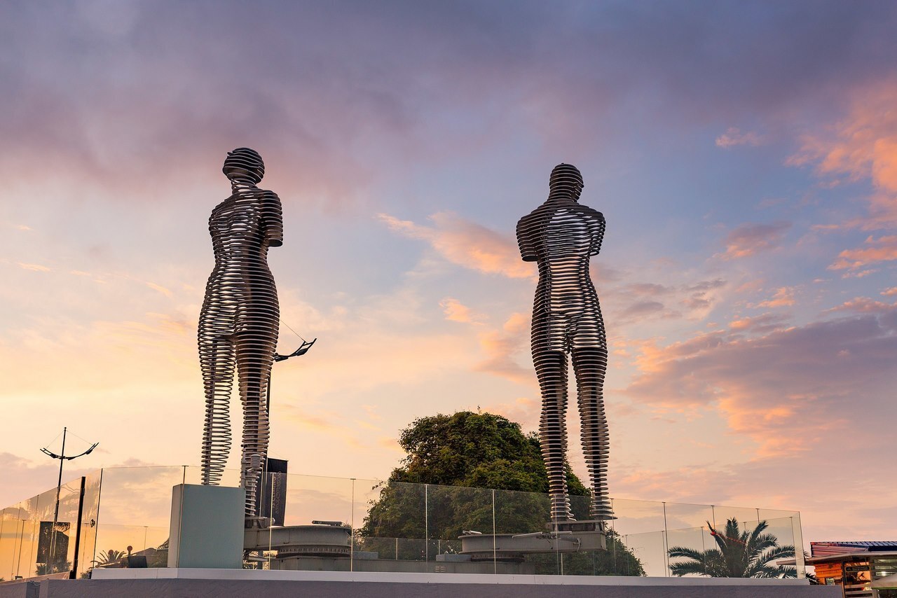 Али и Нино: Любовь, Движение и Вечность в Камне