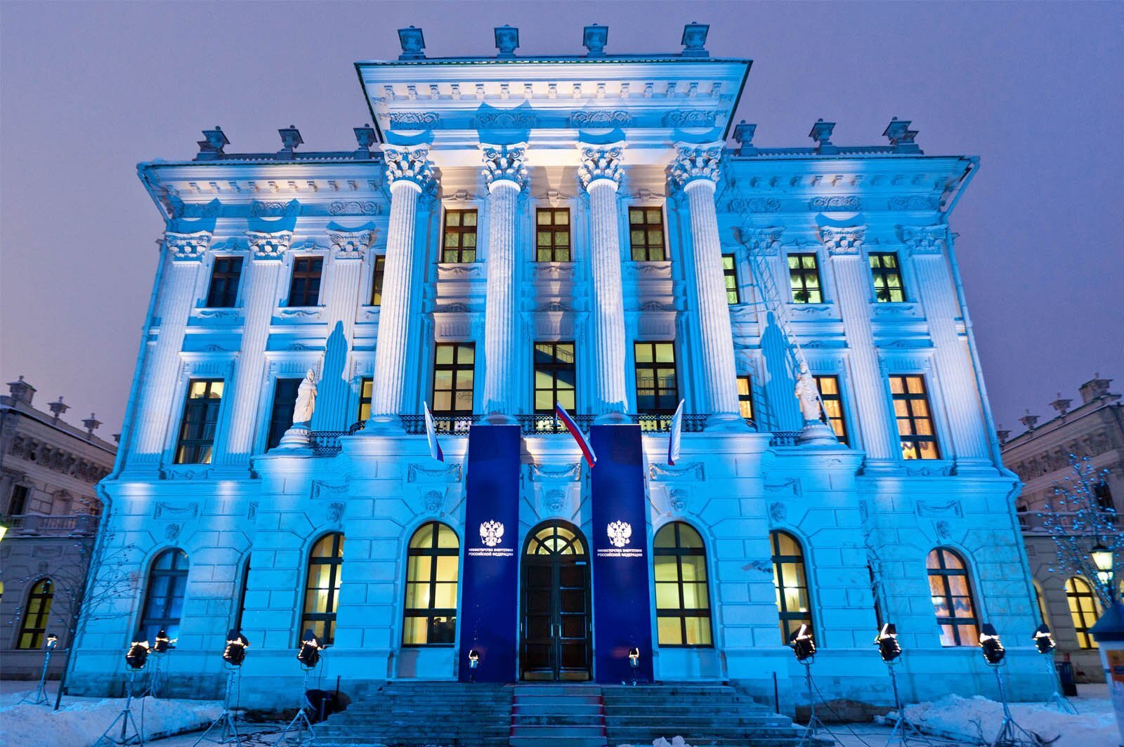 Дом Пашковых: Исторический Дворец и Великолепие Петербургской Архитектуры