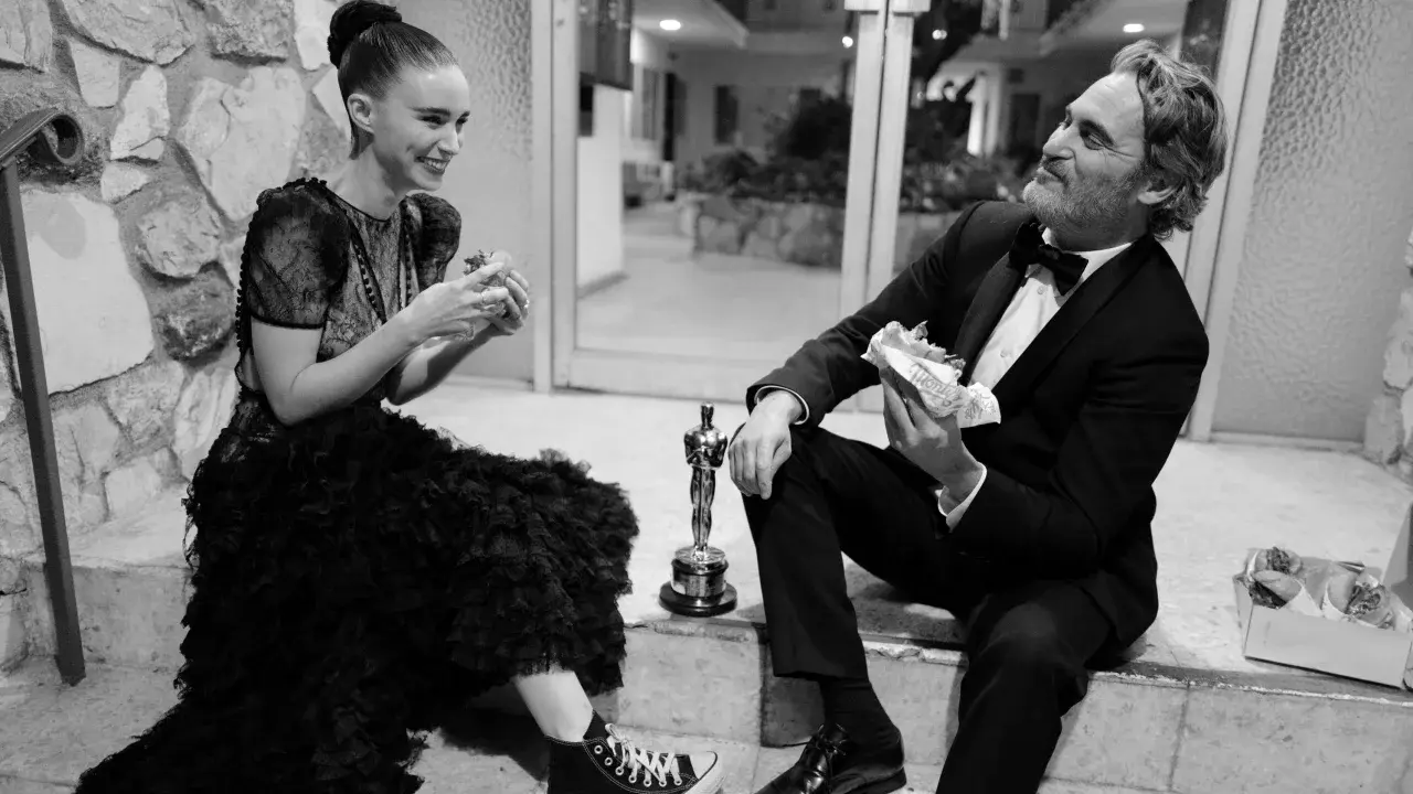 Истории, стоящие за 5 интимными фотографиями знаменитостей