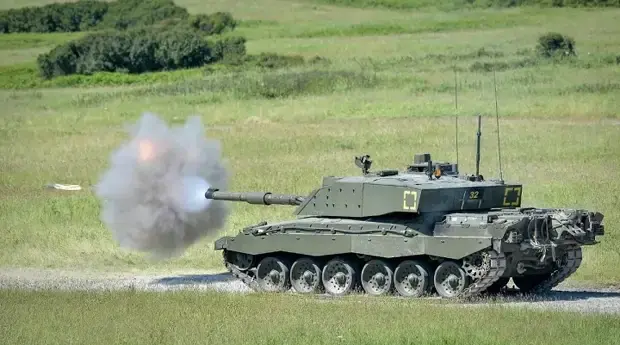 Чуть было, но не было (танки Challenger не приедут).