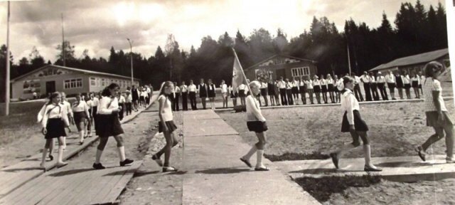 Детский пионерский лагерь СССР