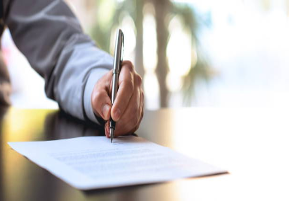 Брать расписку? Будет ли она иметь юридическую силу без заверения у нотариуса?