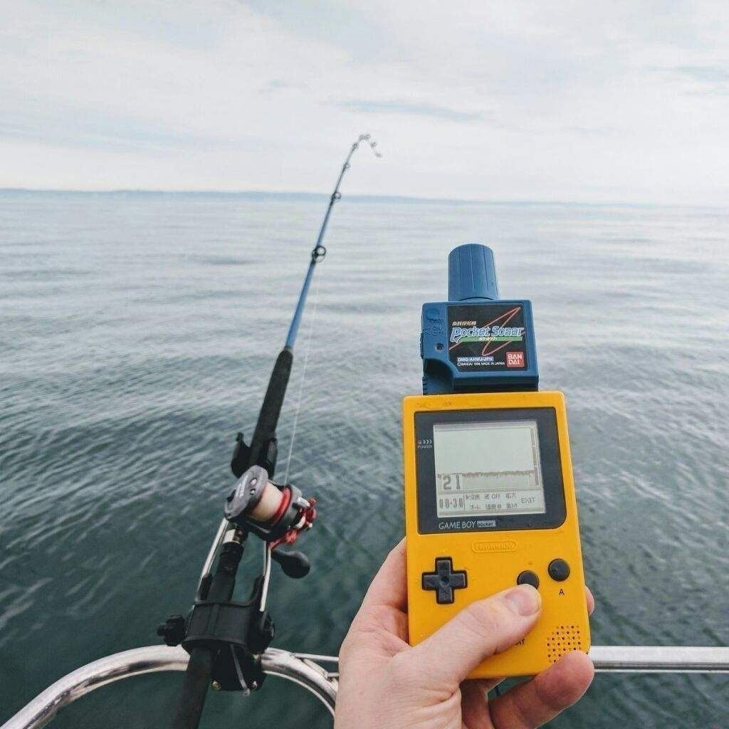 Ретро GameBoy и рыбалка