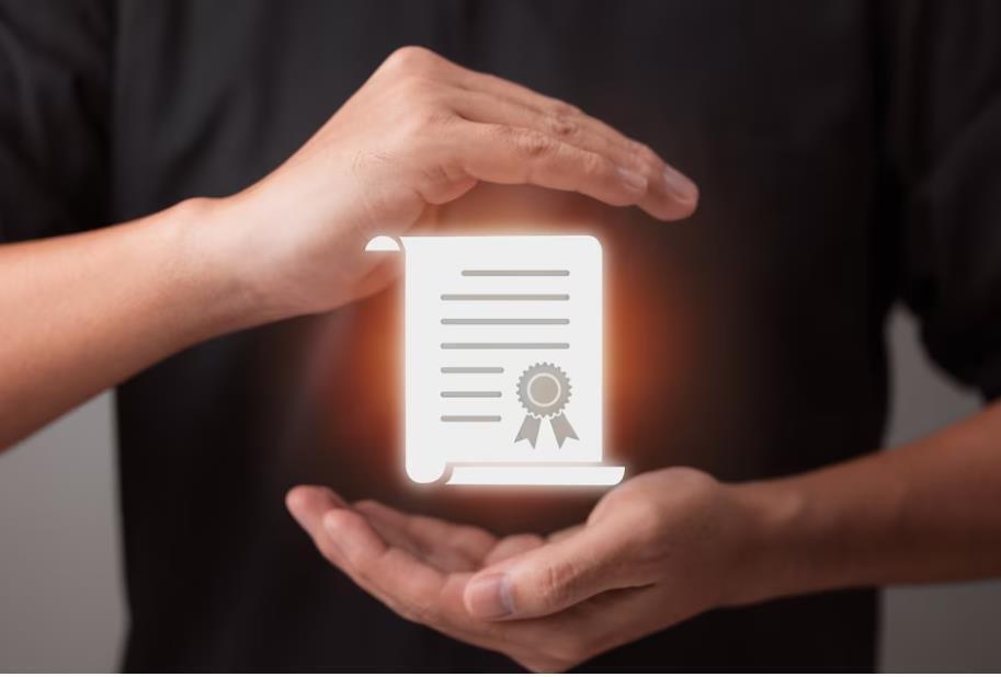 Нужно ли обращаться к нотариусу для дарения доли квартиры