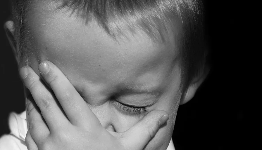 «Жри, и ребенок ел» В Тольятти женщина кормила 3-летнюю дочь и 2-месячного сына кошачьим кормом