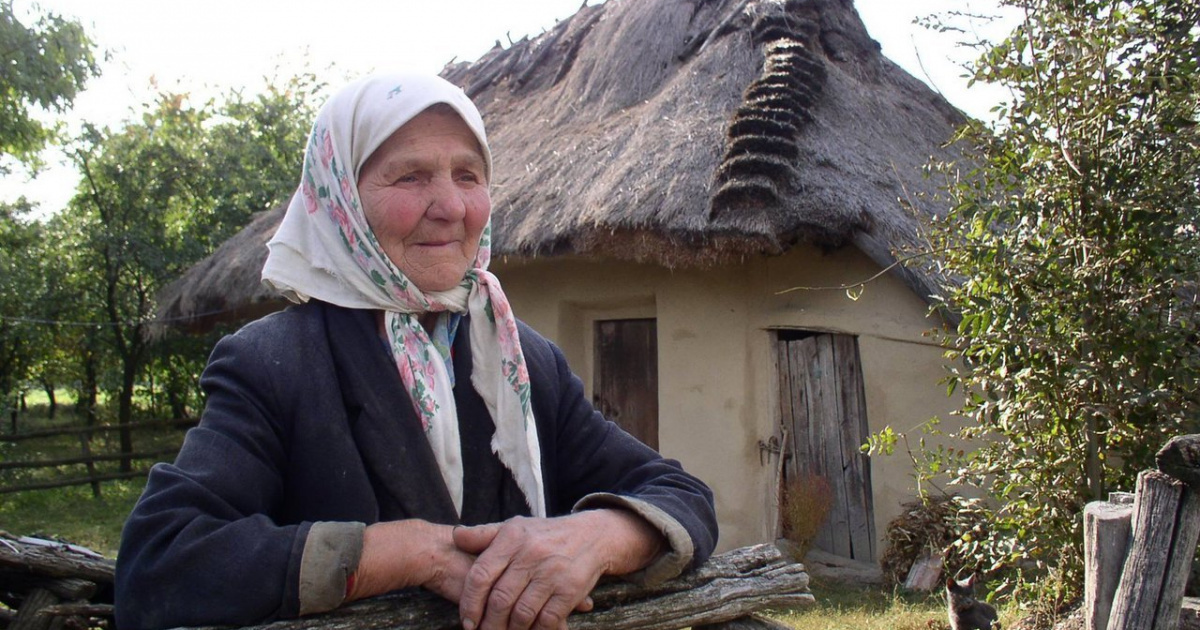 100 летняя бабушка решила продать свой дом! риэлтор потерял речь, когда вошел в дом