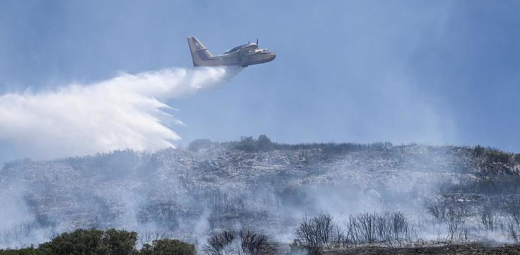 Пожары в греции: организована эвакуация после взрыва склада боеприпасов