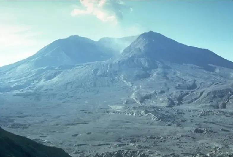 Сент-Хеленс и Худ легенда о любви.