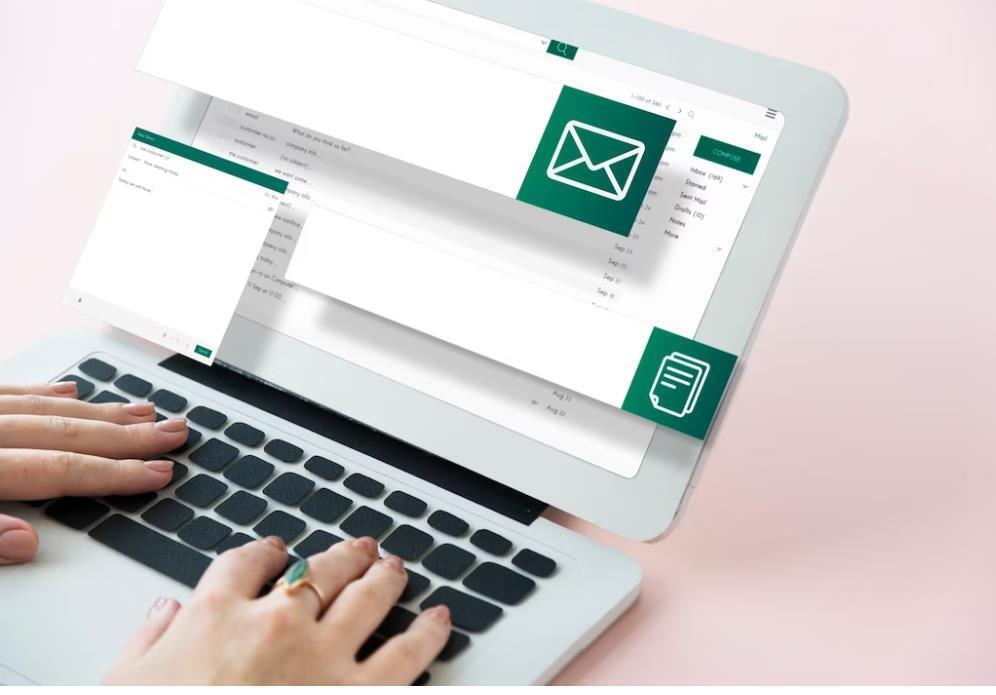 Совфедом одобрен закон о запрете регистрации на сайтах через иностранную почту