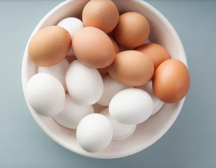 Стоит ли есть меньше яиц?