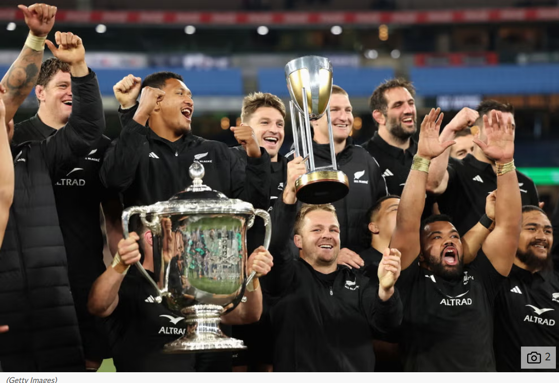 Новая Зеландия разгромила Австралию, чтобы закрепить защиту титула чемпиона по регби