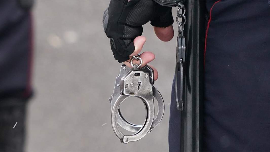 Наркомафия открыла наркомагазины в России.