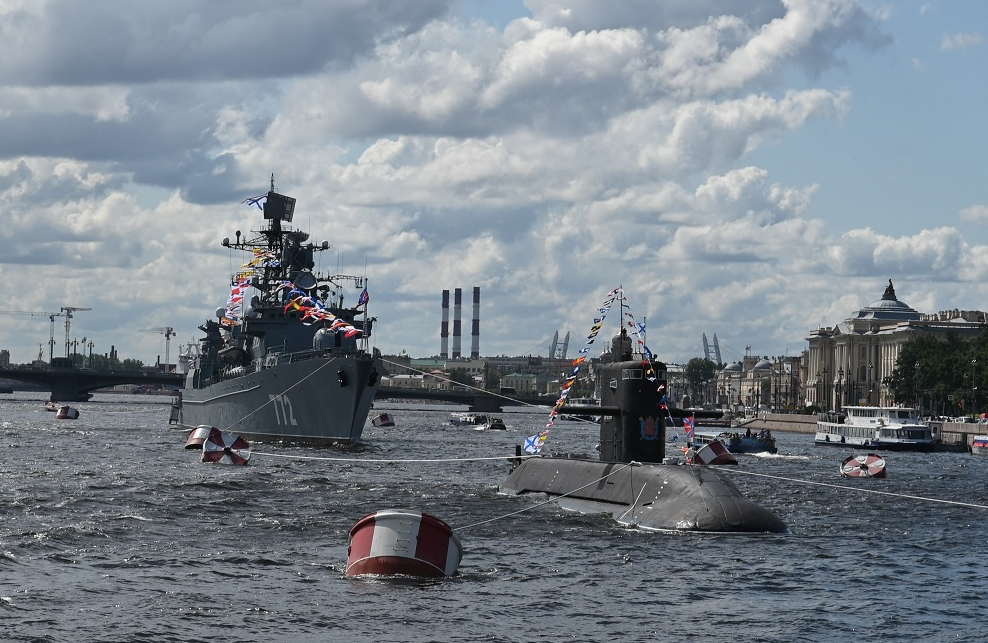 Корабли парада вмф 2023. Военно-морской парад 2023 в Санкт-Петербурге. День военно-морского флота в 2023 в Санкт-Петербурге. Парад кораблей в Санкт-Петербурге 2023. Парад ВМФ В Санкт-Петербурге 2020.