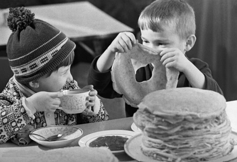 Ностальгические наслаждения: заново открывая популярные рецепты из СССР. А Вам нравятря эти блюда ?