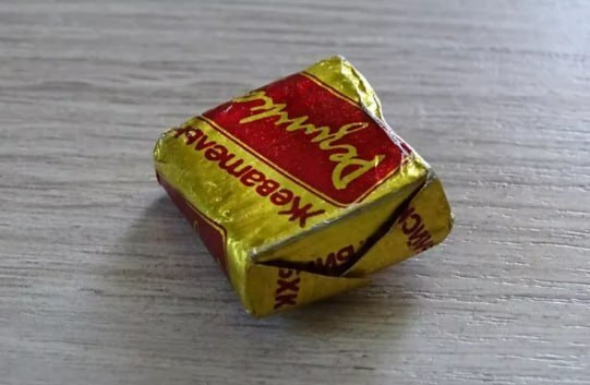 Какая московская фабрика стала делать популярные жвачки в 80-х, которые напоминали классическую «Wrigley»?