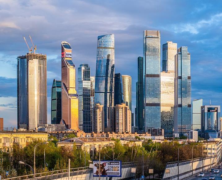 Новая атака дрона на «Москва-Сити» и реакция Кремля и Минобороны