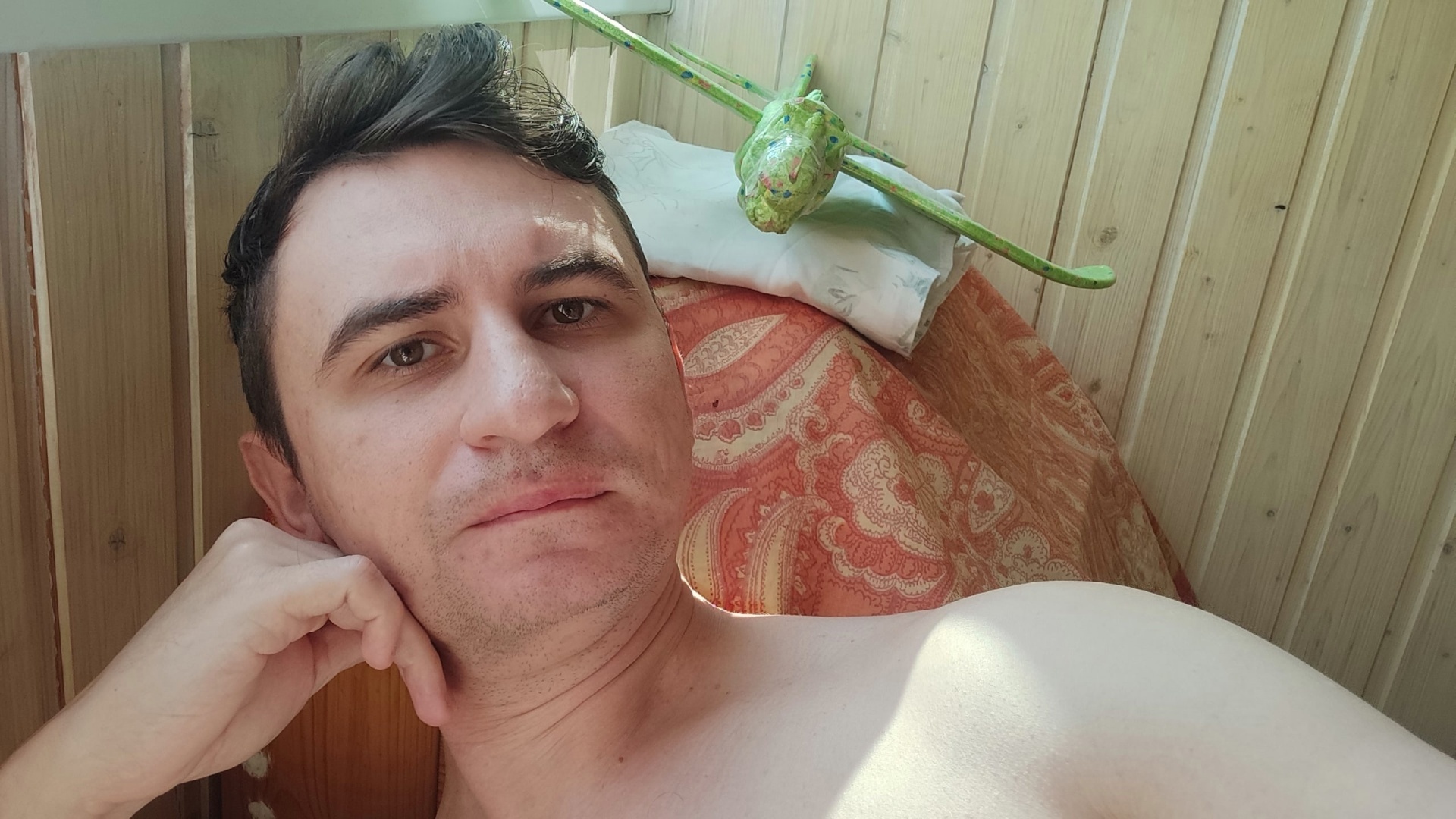 В 2014 зарабатывал 100 тысяч в месяц и не чувствовал себя богачём. Сегодня это вообще нищета