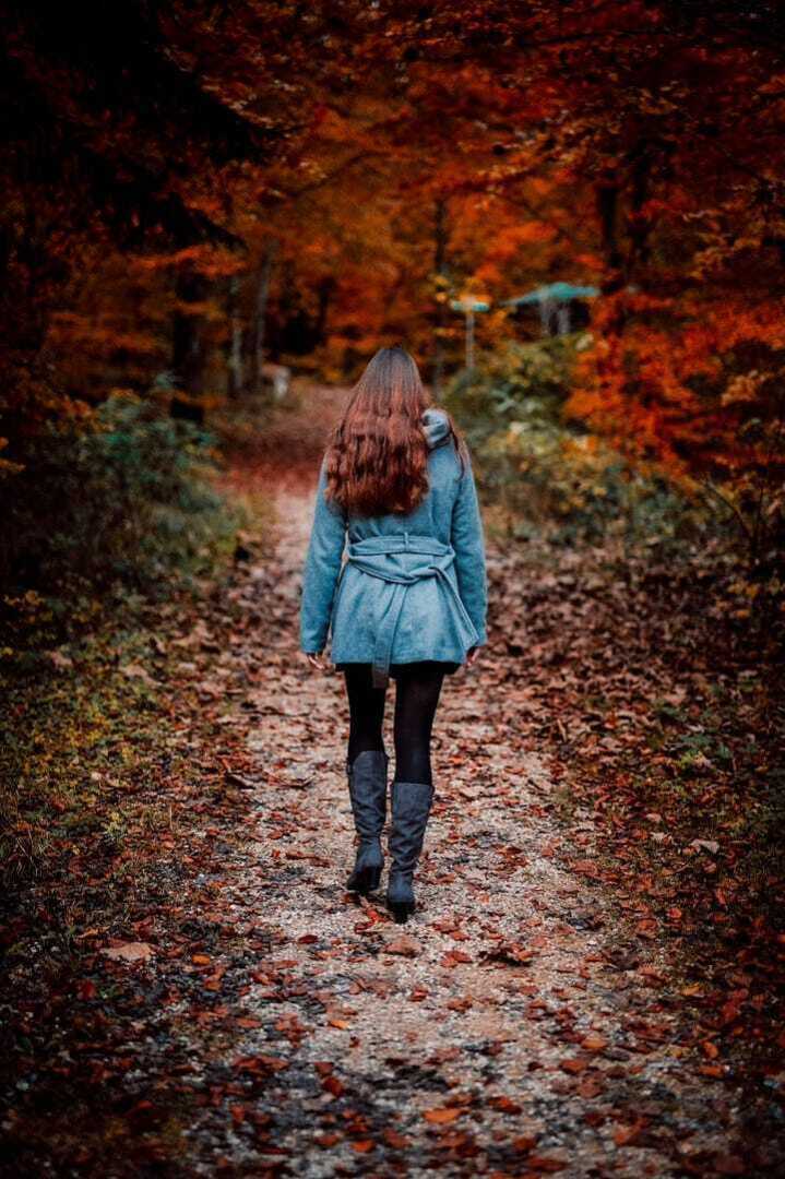 Как справиться с послеродовой депрессией? (Причины и лечение)