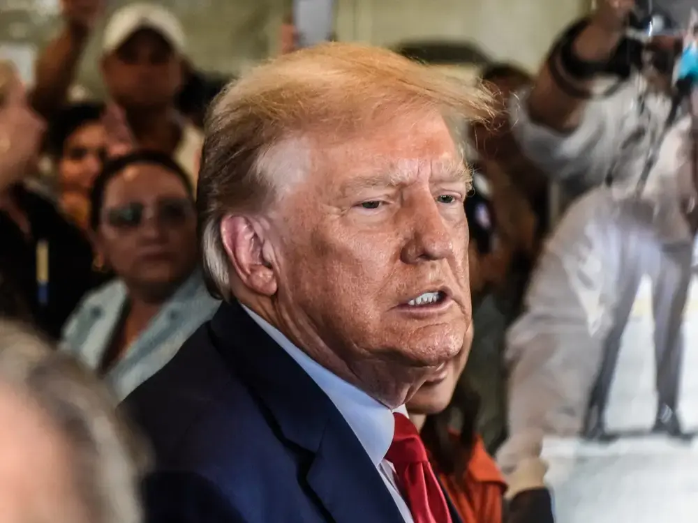 Бывшему президенту США Дональду Трампу в очередной раз предъявили обвинение.