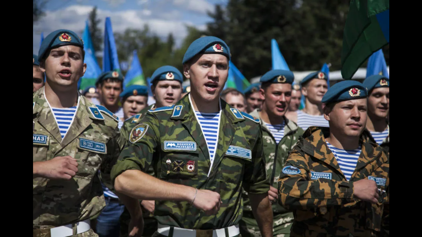 Поздравляю Десантников с праздником. С праздником бойцы!