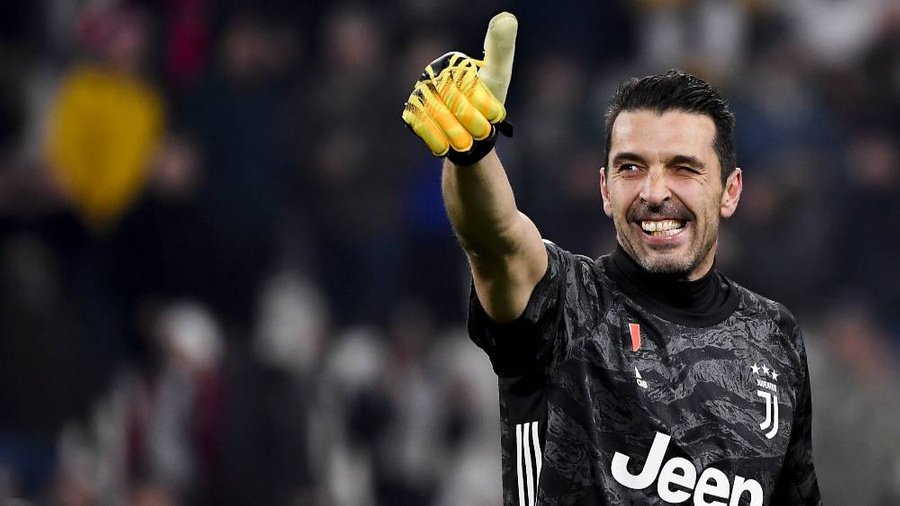 Завершение грандиозной карьеры: Джанлуиджи Буффон склоняет голову перед футбольным миром в 45 лет