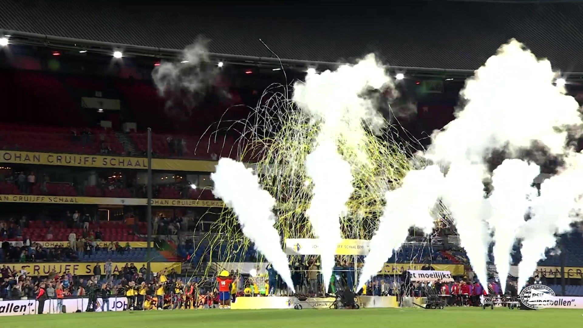 Большой футбол возвращается